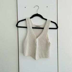 Urban Outfitters knit cropped cream cardigan with button-up front  Size XS